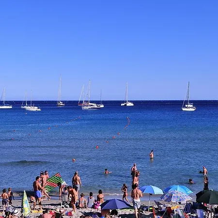 Sardinia Beach 펜션 토르톨리